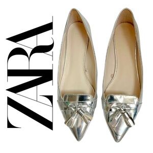 EUC Zara Women's Mirrored Silver Tasseled Flats Loafers // Size 38 EU (7.5 US)